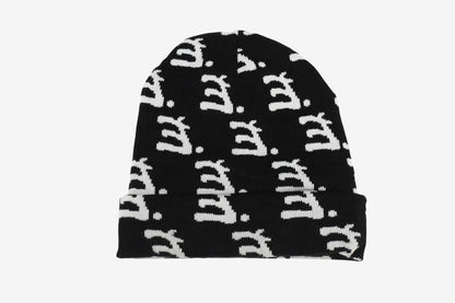 ƎUG Beanie