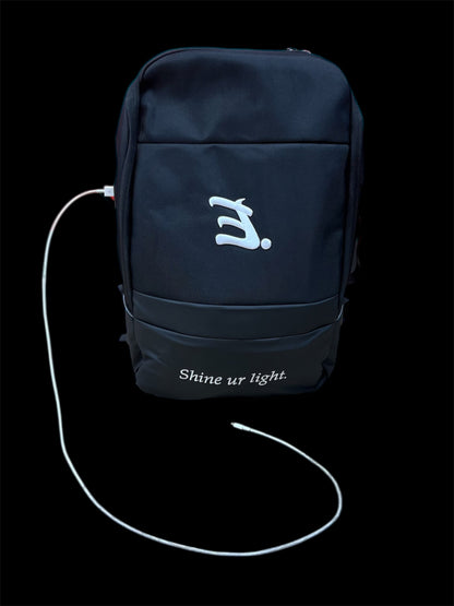 ƎUG BACKPACK